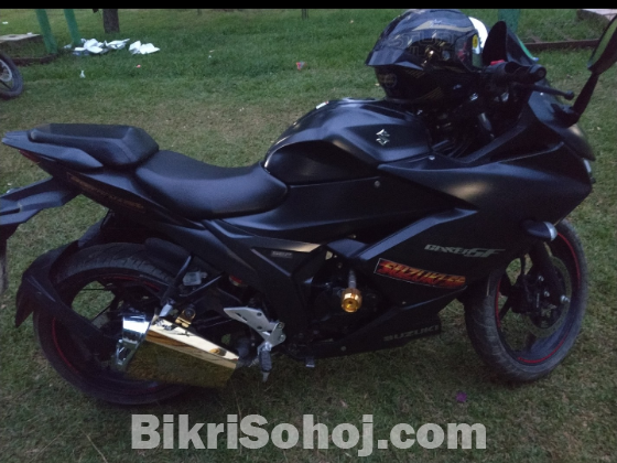 Suzuki gixxer sf fi abs